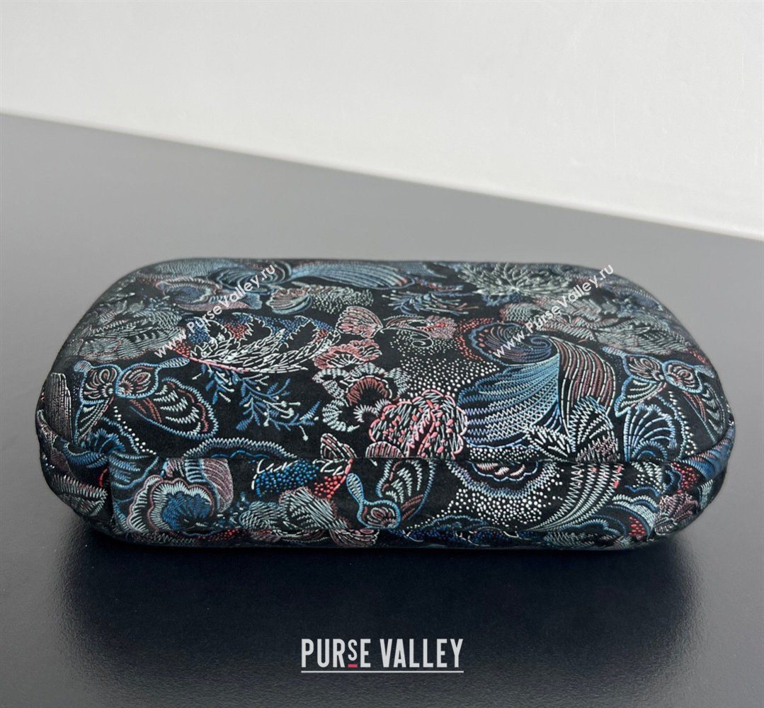 Bottega Veneta Classic Knot Clutch in Jacquard Velvet Blue/Red/Black 2026 BV040162 (WT-260401010)