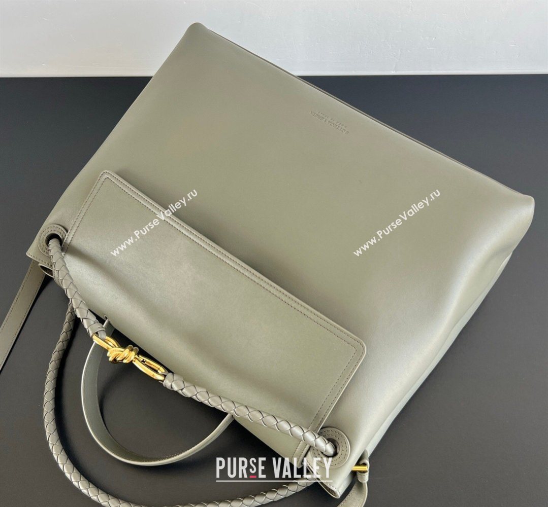 Bottega Veneta Large Ciao Ciao Top Handle Bag in Calf Leather 826195 Cypress Green 2026 (WT-260401017)