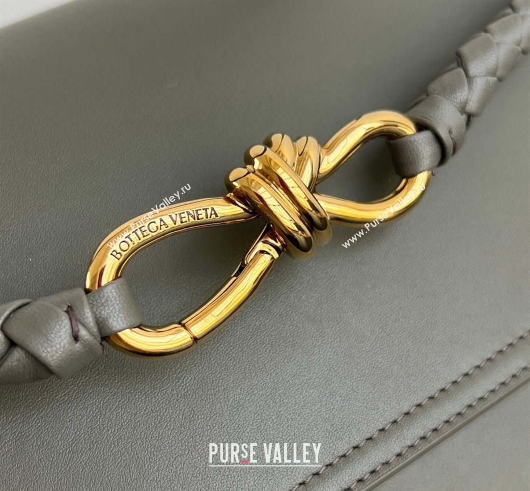 Bottega Veneta Large Ciao Ciao Top Handle Bag in Calf Leather 826195 Cypress Green 2026 (WT-260401017)