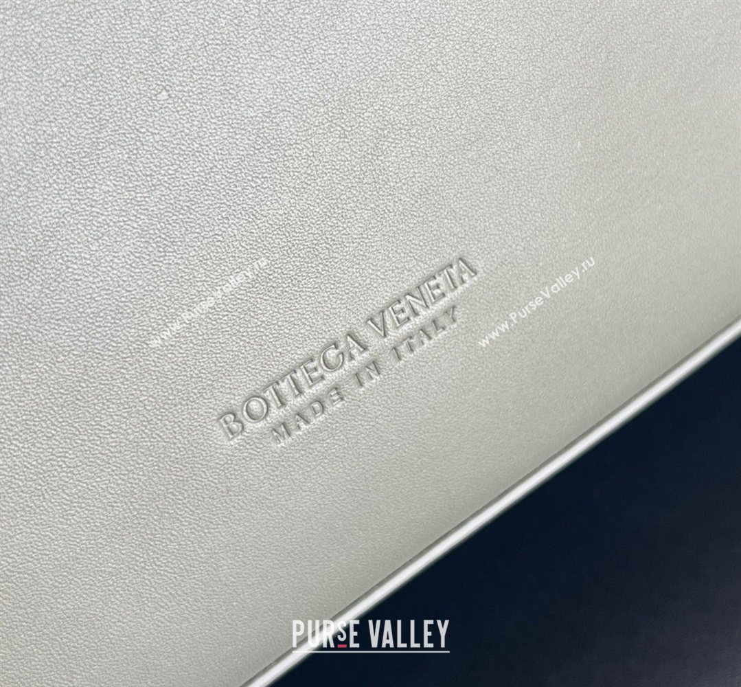 Bottega Veneta Large Ciao Ciao Top Handle Bag in Calf Leather 826195 Cypress Green 2026 (WT-260401017)