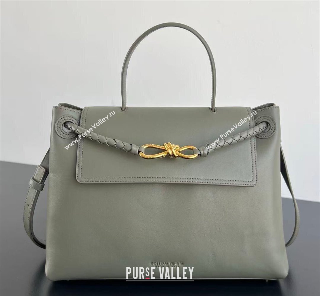 Bottega Veneta Medium Ciao Ciao Top Handle Bag in Calf Leather Cypress Green 2026 817231 (WT-260401018)