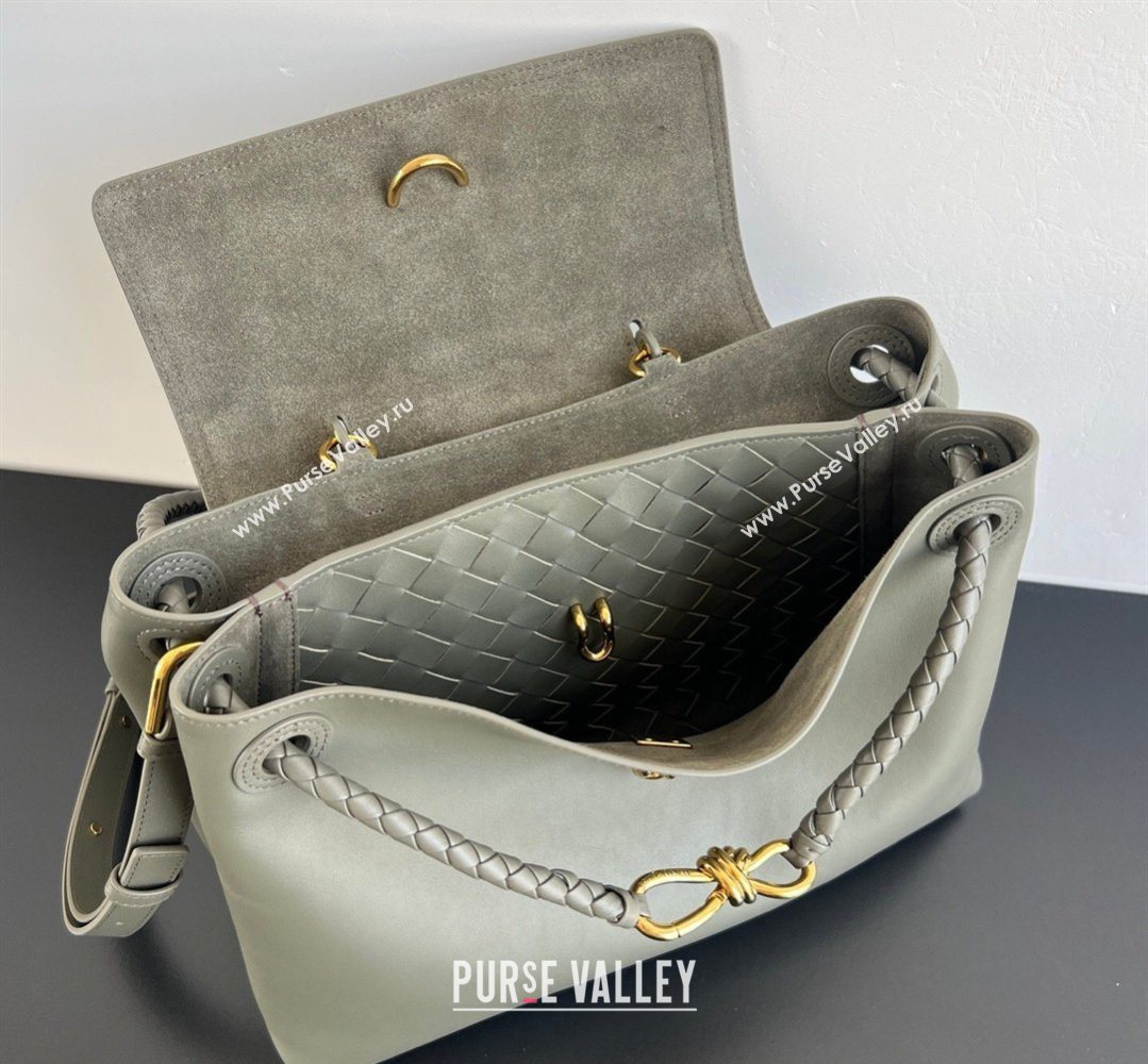 Bottega Veneta Medium Ciao Ciao Top Handle Bag in Calf Leather Cypress Green 2026 817231 (WT-260401018)