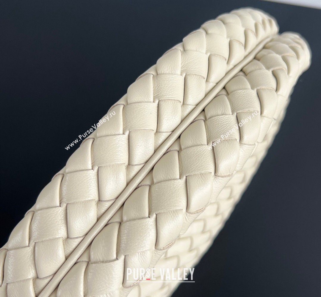 Bottega Veneta Small Veneta Hobo Bag in Intrecciato Leather Sea Salt 2026 856736 (WT-260401019)