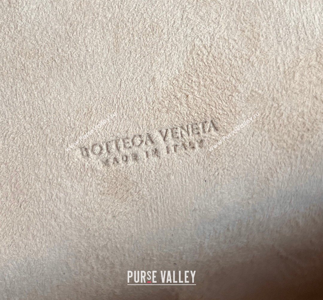 Bottega Veneta Notturno Mini Bag in Intrecciato Leather Sea Salt 2026 843893 (WT-260401022)