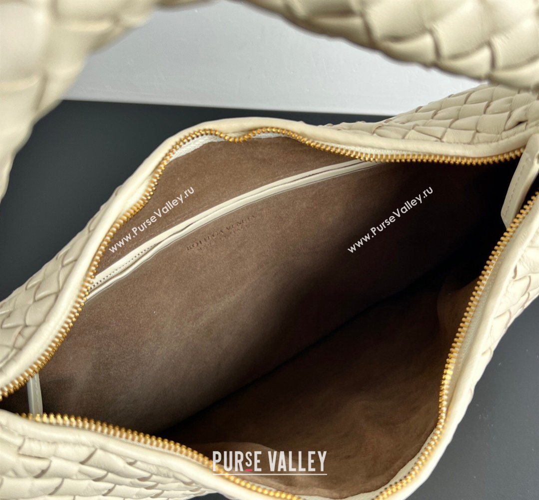 Bottega Veneta Medium Veneta Hobo Bag in Intrecciato Leather Sea Salt 2026 856737 (WT-260401003)