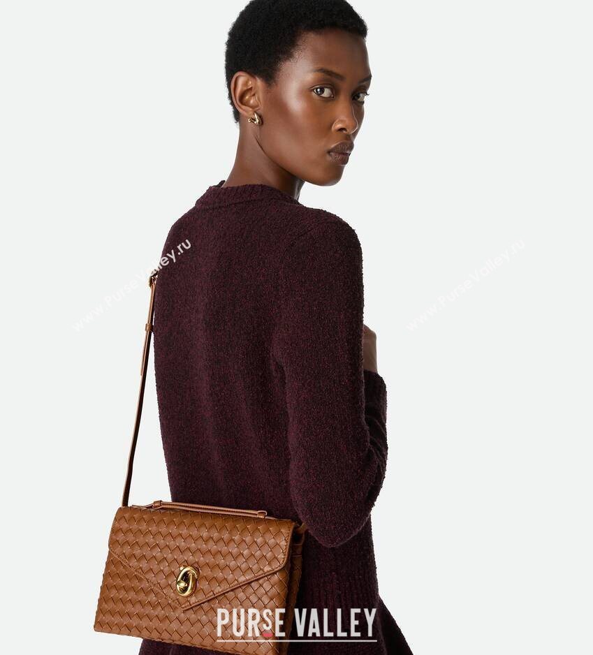 Bottega Veneta Knot Lock Cross-body Bag in Intrecciato Leather Amber Brown 2026 817191 (WT-260401027)