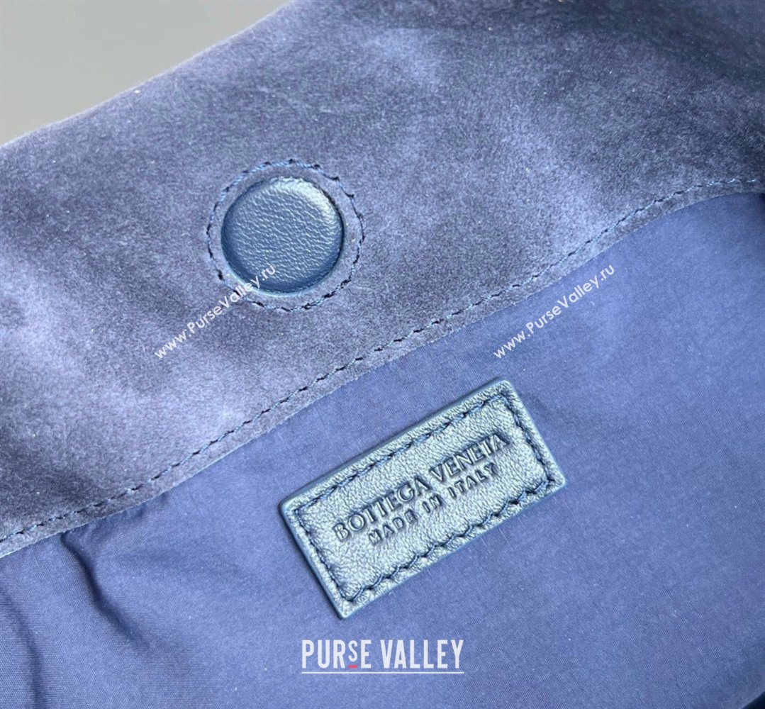 Bottega Veneta Giorno Shoulder Bag in Intrecciato Suede Navy Blue 2026 857657 (WT-260401031)