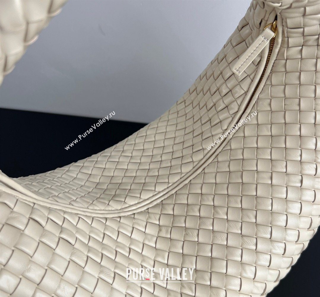 Bottega Veneta Maxi Veneta Hobo Bag in Intrecciato Leather Sea Salt 2026 856739 (WT-260401004)