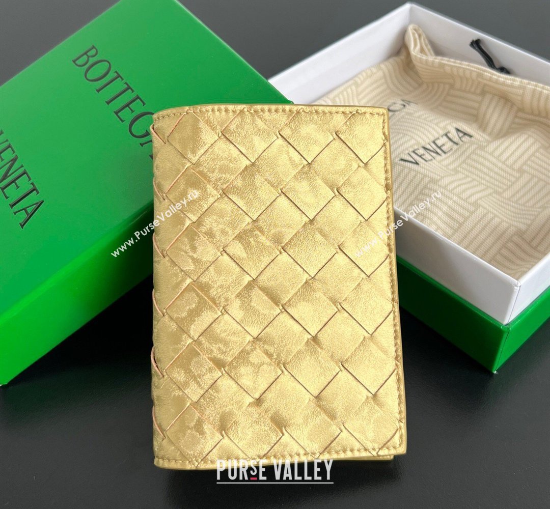 Bottega Veneta Intrecciato Leather Passport Case Gold 2026 749954 (WT-260401035)