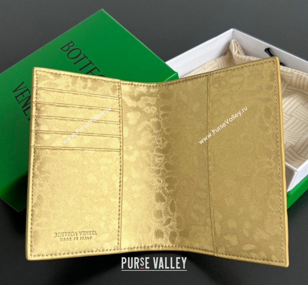 Bottega Veneta Intrecciato Leather Passport Case Gold 2026 749954 (WT-260401035)