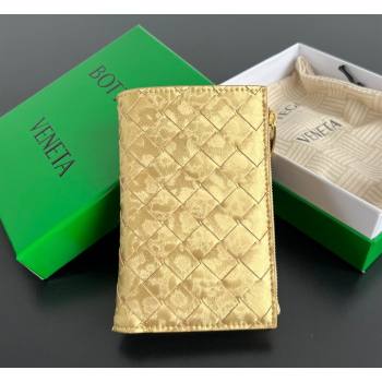 Bottega Veneta Medium Bi-Fold Wallet in Intrecciato Leather Frog Gold 2026 667468 (WT-260401037)