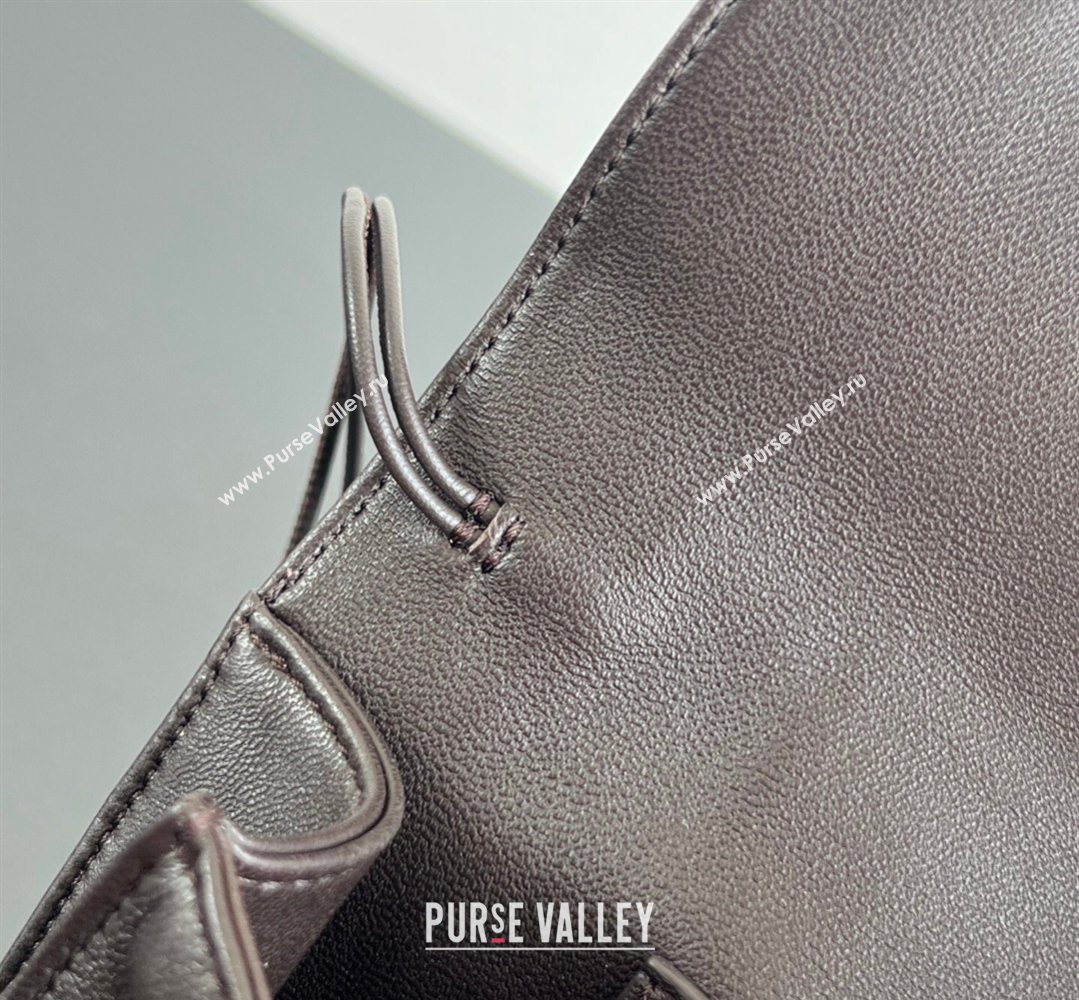 Bottega Veneta Andiamo Long Clutch Fondant Brown 2026 843797 (WT-260401051)