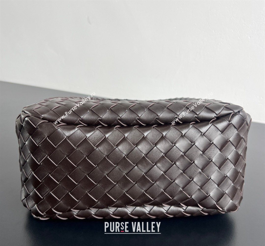 Bottega Veneta Small Campana Hobo Bag in Intrecciato Leather Fondant Brown 2026 854248 (WT-260401052)