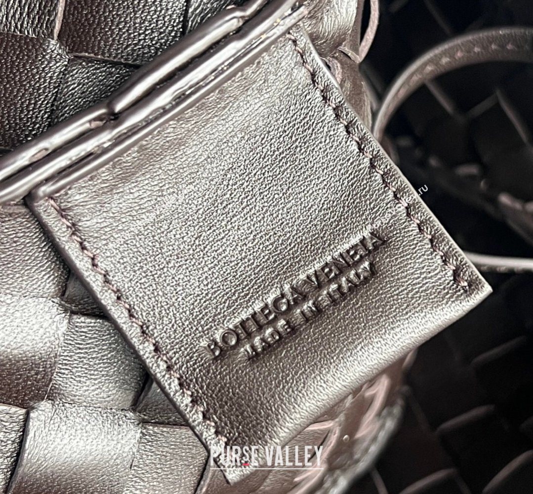 Bottega Veneta Small Campana Hobo Bag in Intrecciato Leather Fondant Brown 2026 854248 (WT-260401052)