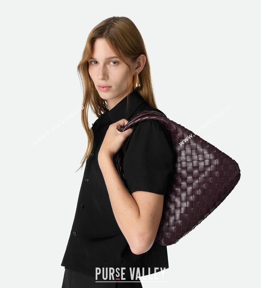 Bottega Veneta Small Campana Hobo Bag in Intrecciato Leather Black 2026 854248 (WT-260401053)