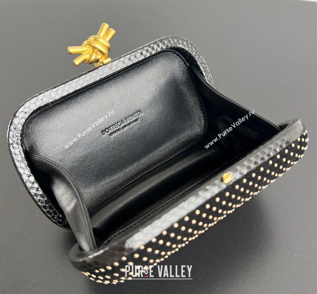 Bottega Veneta Classic Knot Clutch in Velvet and Studs 2026 BV062501 (WT-260401005)