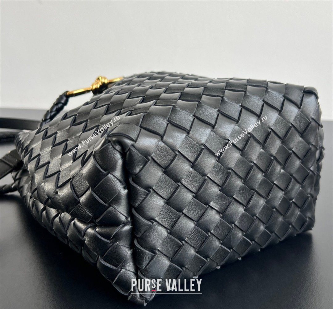Bottega Veneta Andiamo Small Bucket Bag in Intrecciato Leather Black 2026 855759 (WT-260401063)