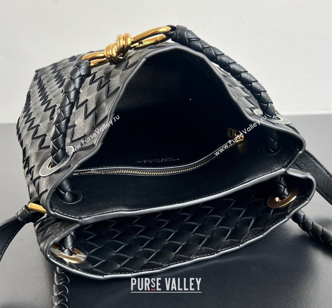 Bottega Veneta Andiamo Small Bucket Bag in Intrecciato Leather Black 2026 855759 (WT-260401063)