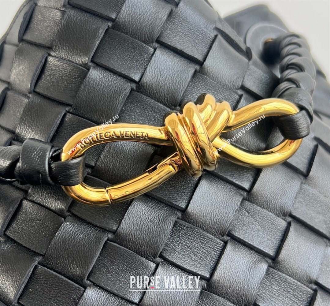 Bottega Veneta Andiamo Small Bucket Bag in Intrecciato Leather Black 2026 855759 (WT-260401063)