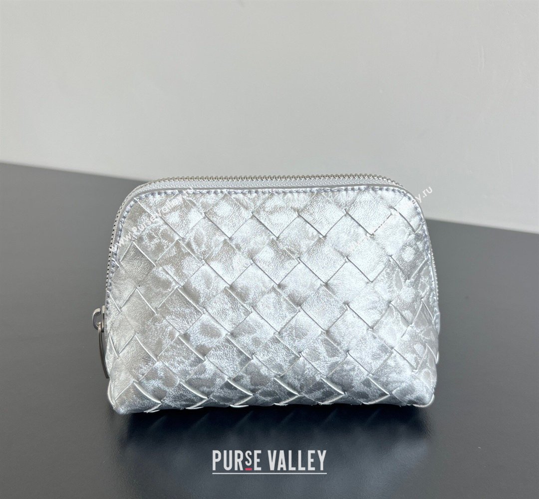 Bottega Veneta Intrecciato Lamina Satin Leather Beauty Pouch Silver 2026 764044 (WT-260401039)