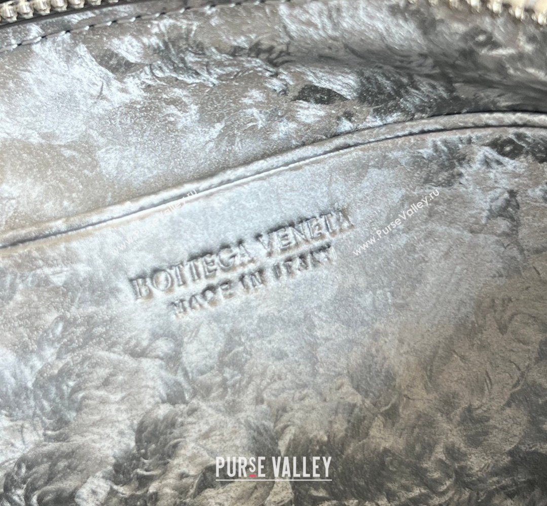 Bottega Veneta Intrecciato Lamina Satin Leather Beauty Pouch Silver 2026 764044 (WT-260401039)