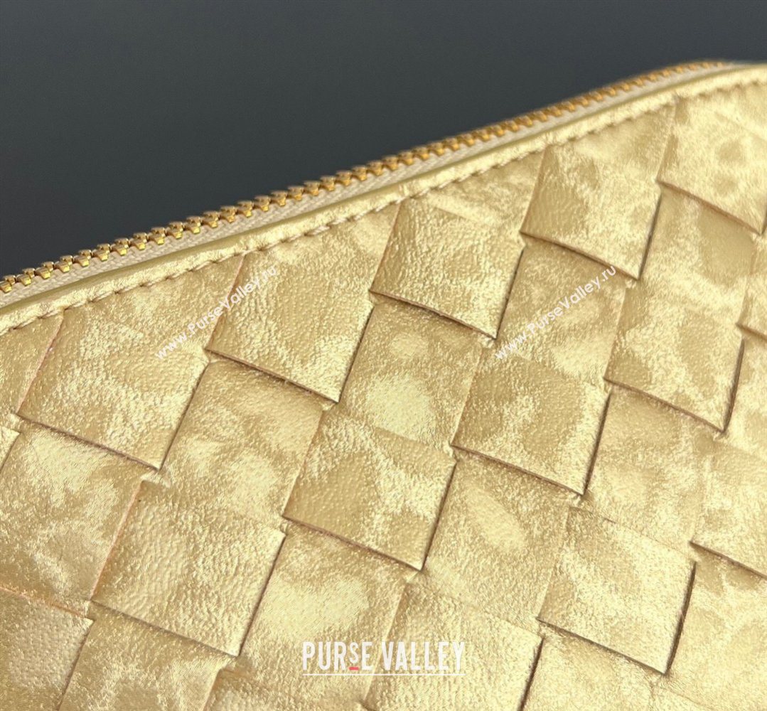 Bottega Veneta Intrecciato Lamina Satin Leather Beauty Pouch Gold 2026 764044 (WT-260401040)