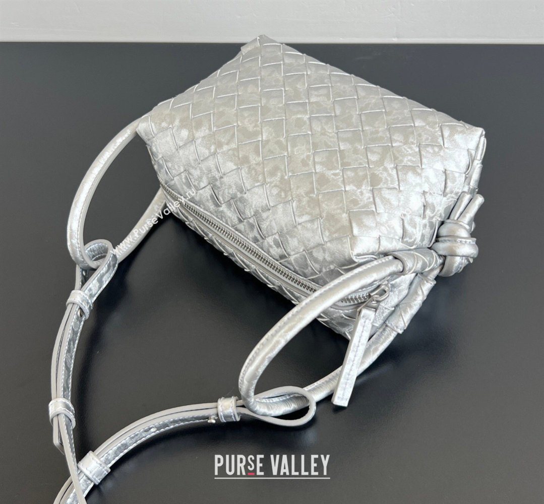 Bottega Veneta Small Loop Cross-Body Bag in Intrecciato Lamina Satin Leather Silver 2026 796615 (WT-260401041)