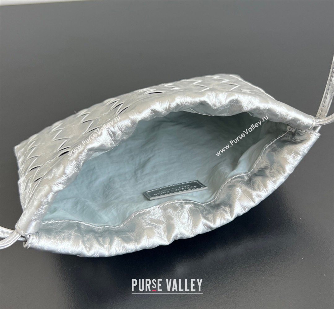 Bottega Veneta Small Dustbag in Intrecciato Lamina Satin Leather Silver 2026 816987 (WT-260401043)
