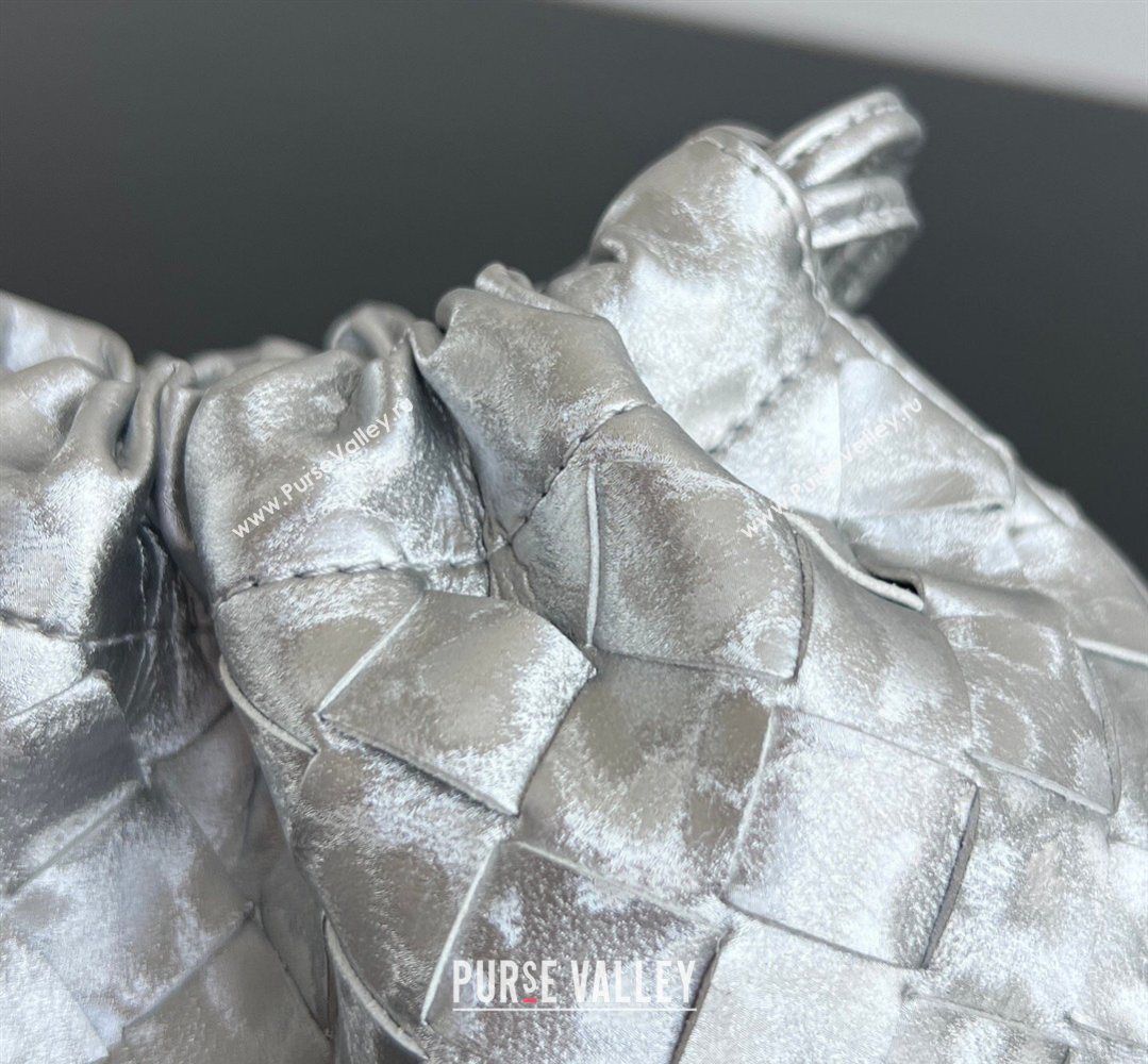 Bottega Veneta Small Dustbag in Intrecciato Lamina Satin Leather Silver 2026 816987 (WT-260401043)