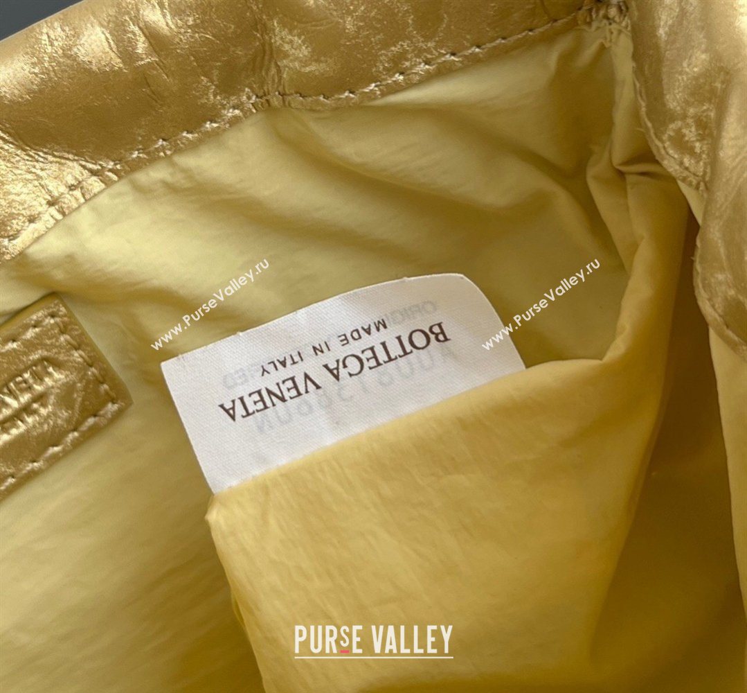 Bottega Veneta Small Dustbag in Intrecciato Lamina Satin Leather Gold 2026 816987 (WT-260401044)