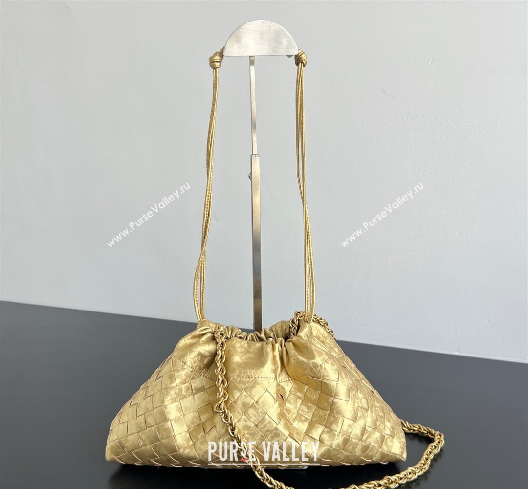 Bottega Veneta Dustbag Notte Bag in Intrecciato Lamina Satin Leather Gold 2026 839394 (WT-260401046)