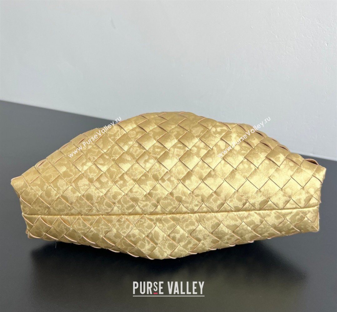 Bottega Veneta Dustbag Notte Bag in Intrecciato Lamina Satin Leather Gold 2026 839394 (WT-260401046)