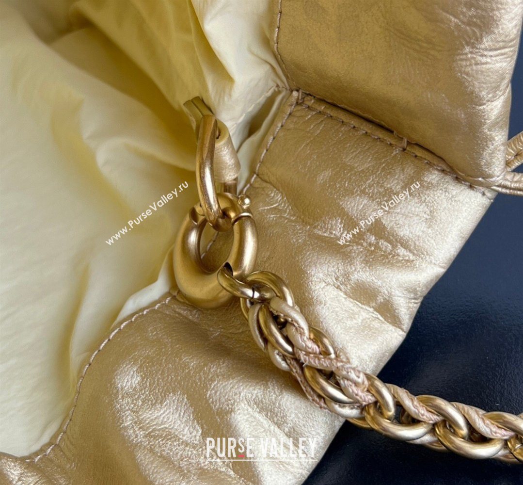 Bottega Veneta Dustbag Notte Bag in Intrecciato Lamina Satin Leather Gold 2026 839394 (WT-260401046)