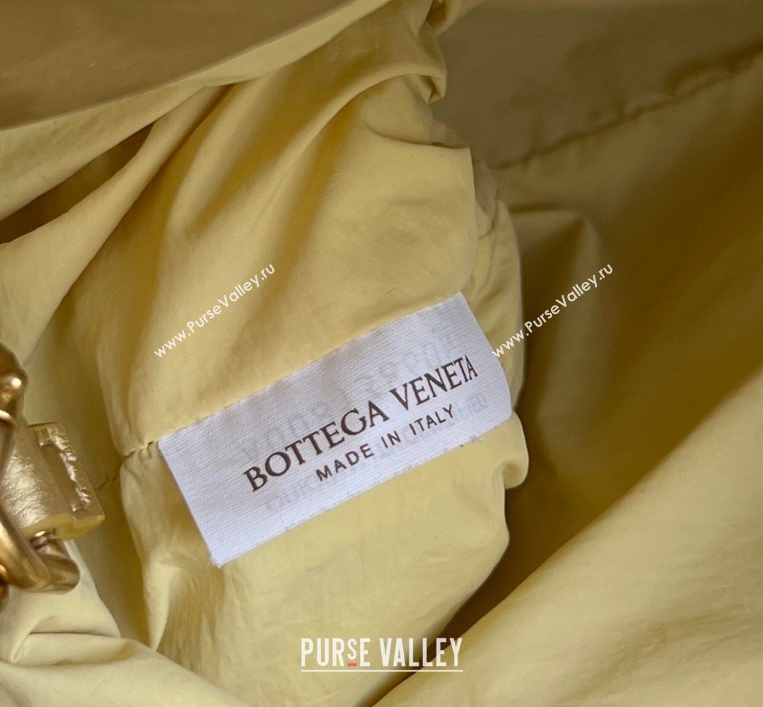 Bottega Veneta Dustbag Notte Bag in Intrecciato Lamina Satin Leather Gold 2026 839394 (WT-260401046)