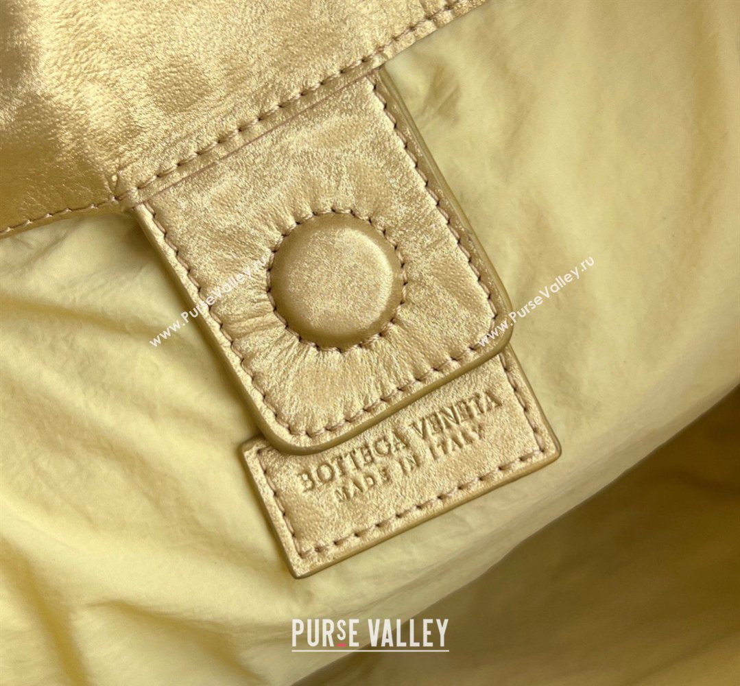 Bottega Veneta Dustbag Notte Bag in Intrecciato Lamina Satin Leather Gold 2026 839394 (WT-260401046)