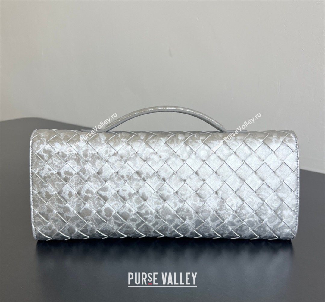 Bottega Veneta Long Clutch Bag Andiamo in Intrecciato Lamina Satin Leather Silver 2026 741511 (WT-260401047)