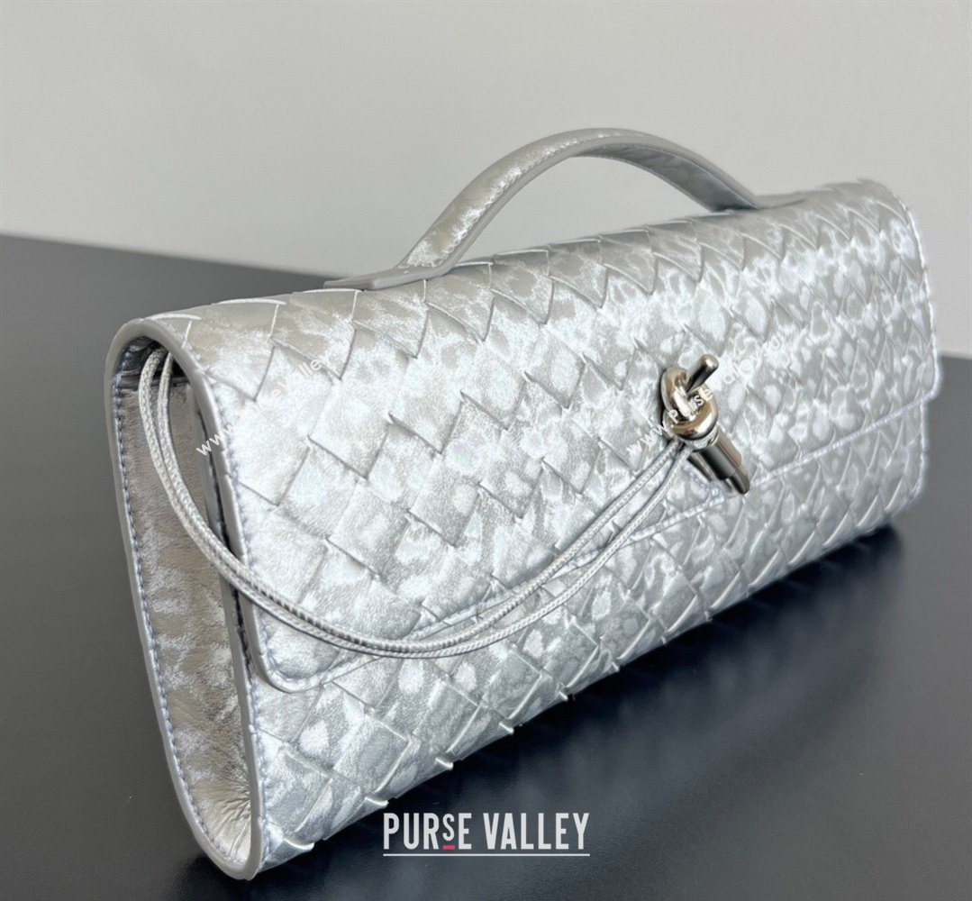 Bottega Veneta Long Clutch Bag Andiamo in Intrecciato Lamina Satin Leather Silver 2026 741511 (WT-260401047)