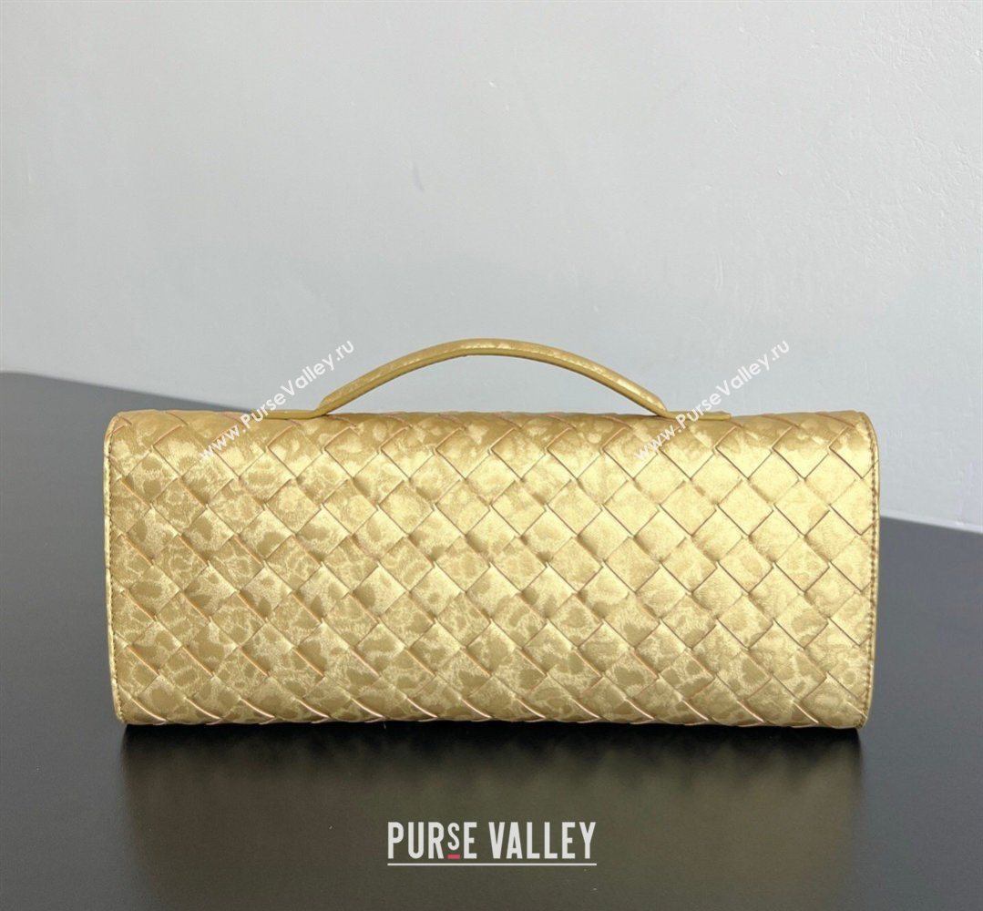 Bottega Veneta Long Clutch Bag Andiamo in Intrecciato Lamina Satin Leather Gold 2026 741511 (WT-260401048)