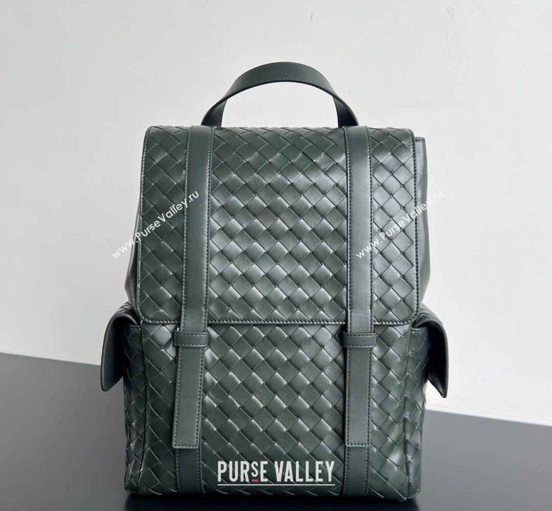 Bottega Veneta Mens Back To School Backpack Bag in Intrecciato Leather Dark Green 2026 805971 (WT-260401078)