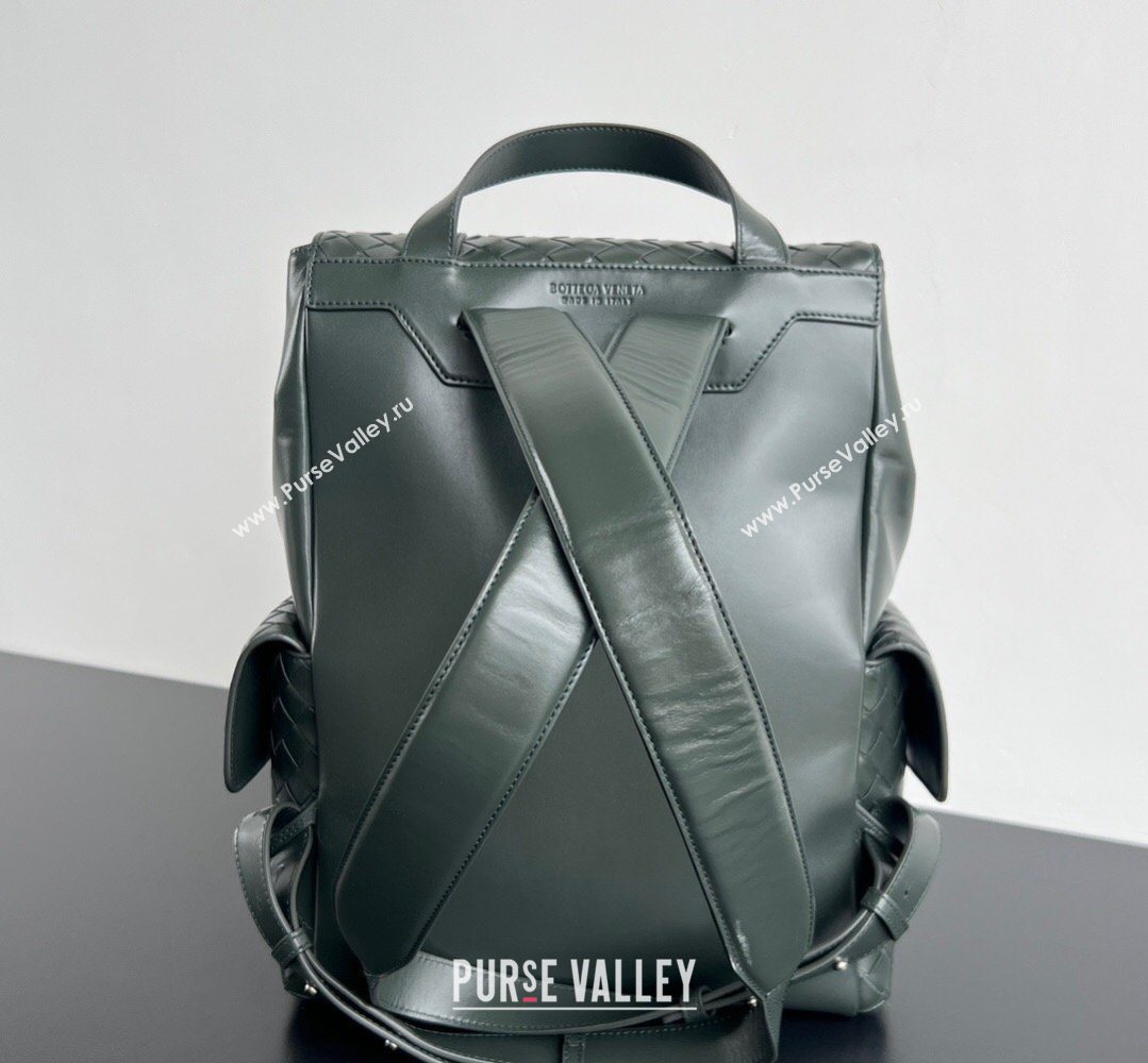 Bottega Veneta Mens Back To School Backpack Bag in Intrecciato Leather Dark Green 2026 805971 (WT-260401078)