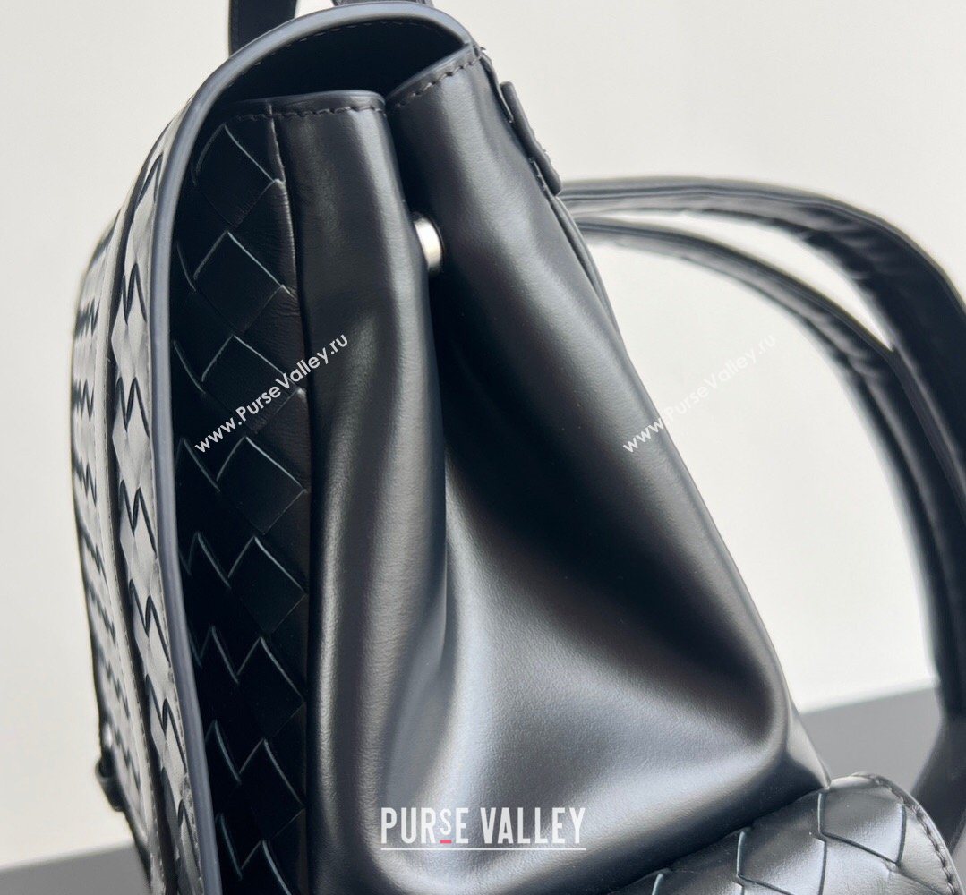 Bottega Veneta Mens Back To School Backpack Bag in Intrecciato Leather Space Blue 2026 805971 (WT-260401079)