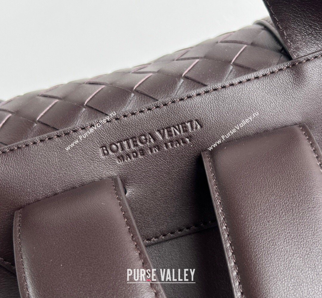 Bottega Veneta Mens Back To School Backpack Bag in Intrecciato Leather Fondant Brown 2026 805971 (WT-260401080)