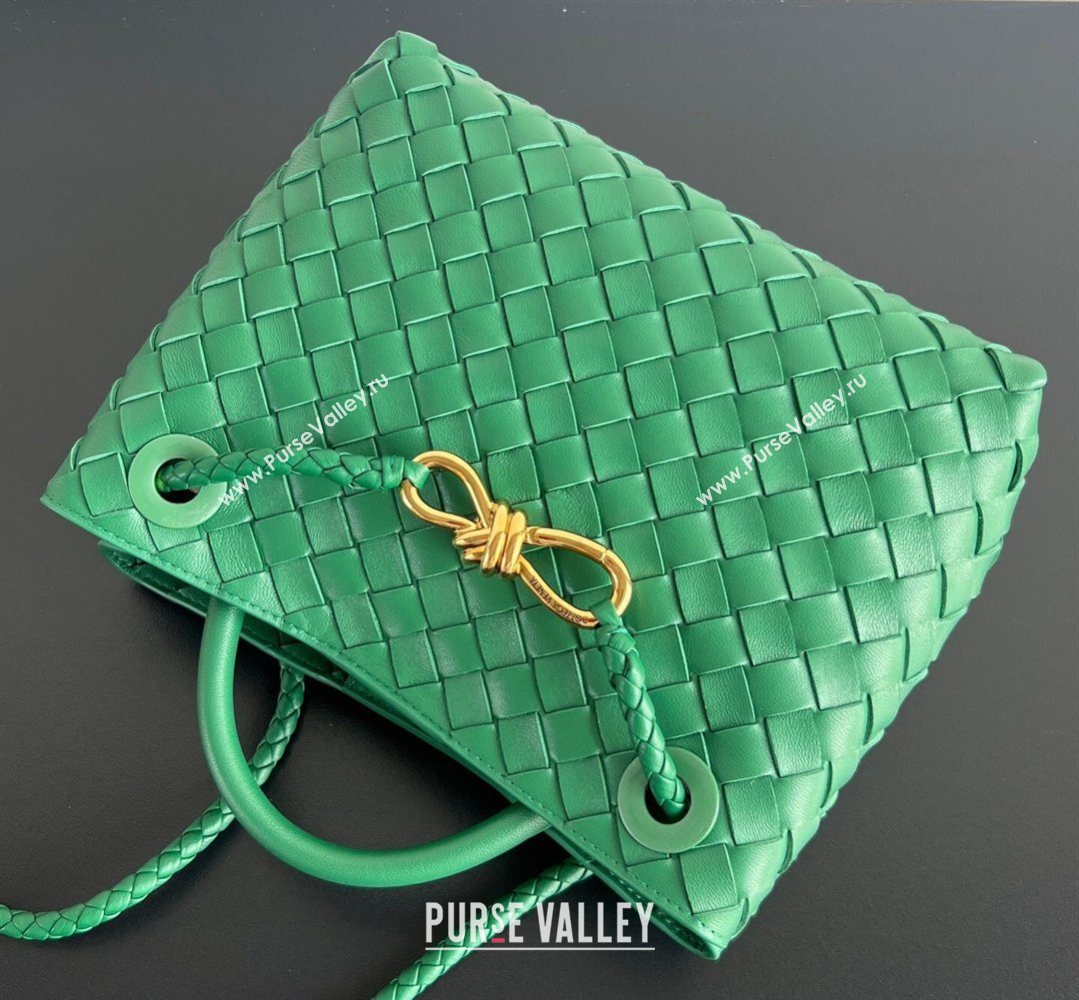 Bottega Veneta Small Andiamo Top Handle Bag in Intrecciato Leather 743568 Jungle Green 2026 (WT-260401082)