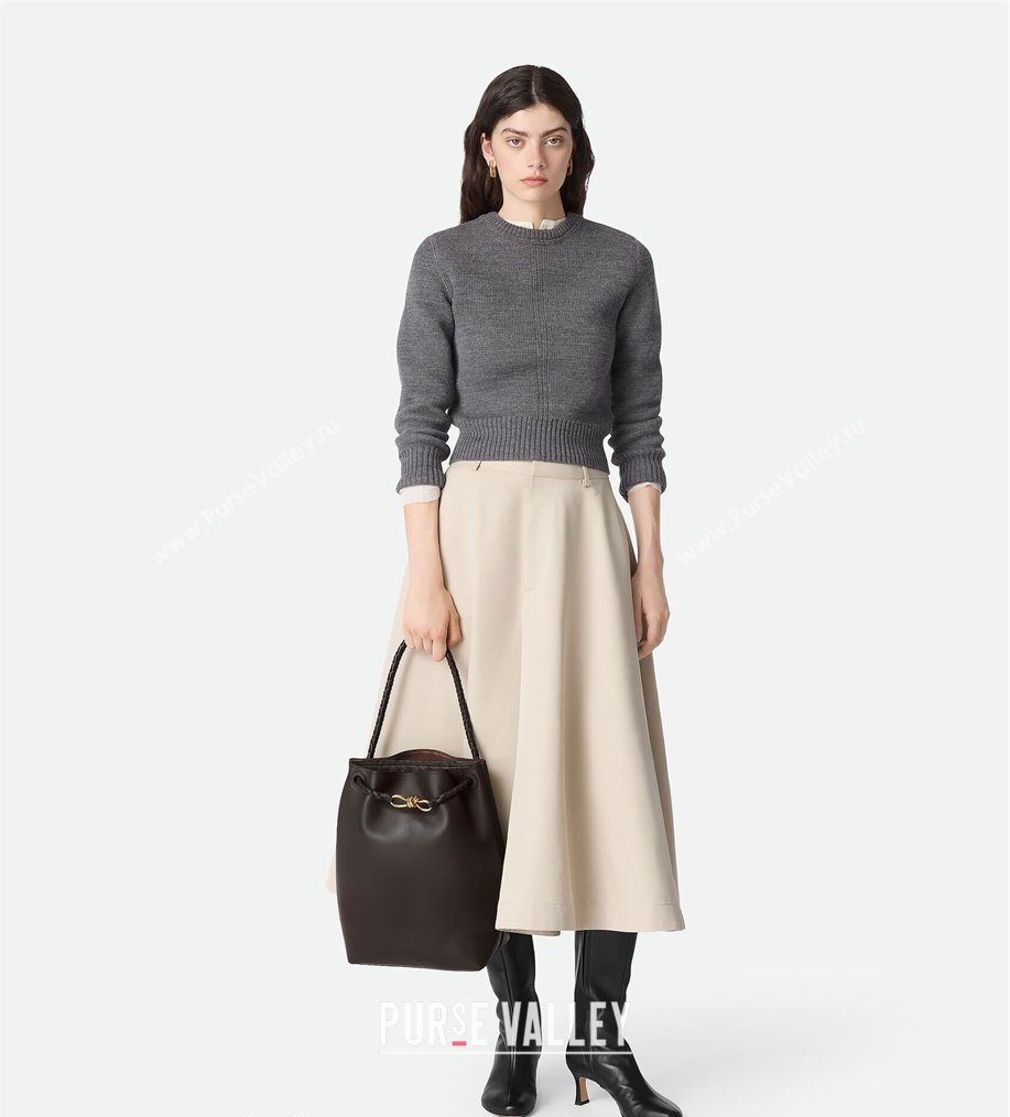 Bottega Veneta Andiamo Bucket Bag in Silky Leather Fondant Brown 2026 844169 (WT-260401064)