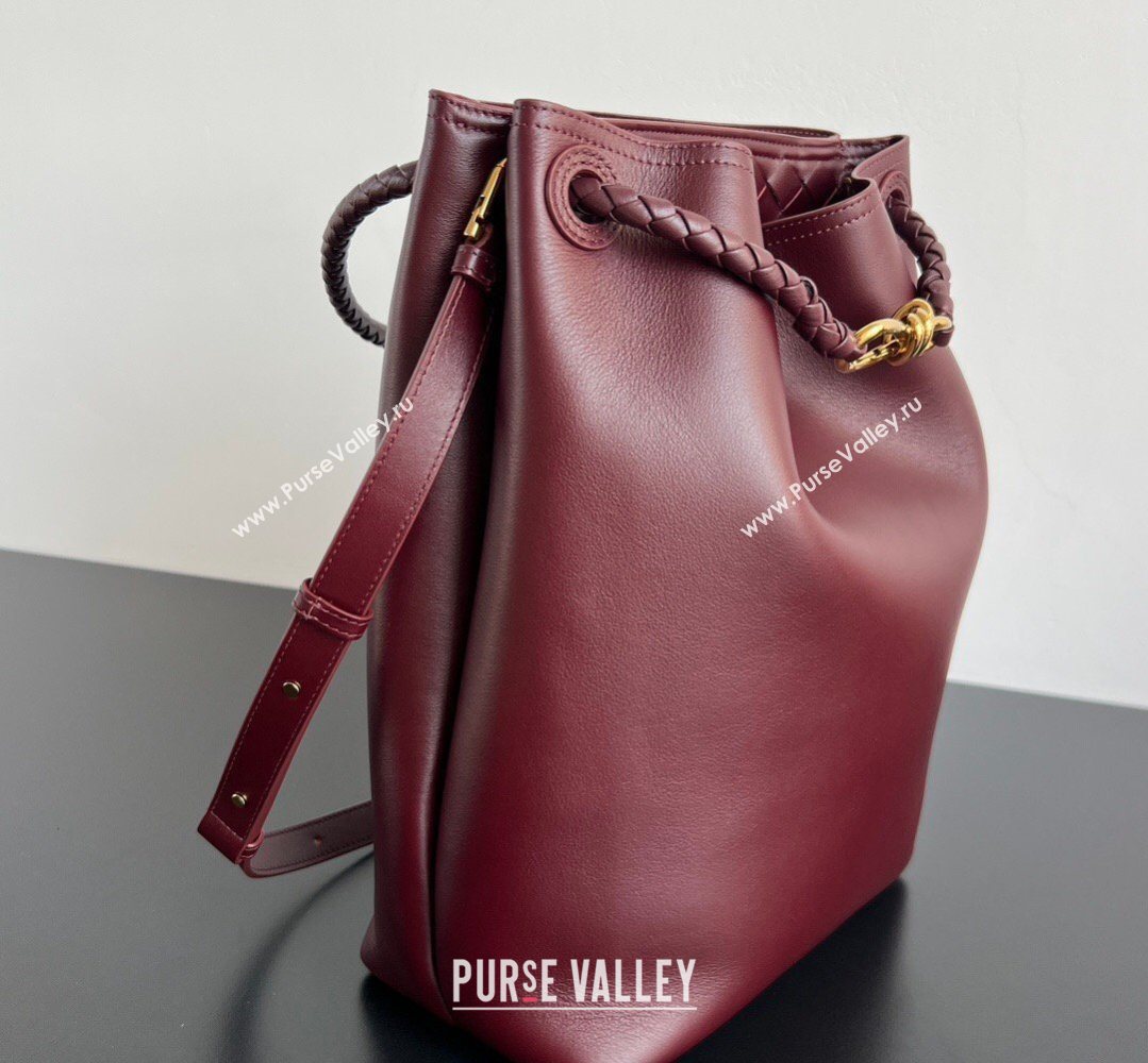 Bottega Veneta Andiamo Bucket Bag in Silky Leather Barolo Red 2026 844169 (WT-260401066)