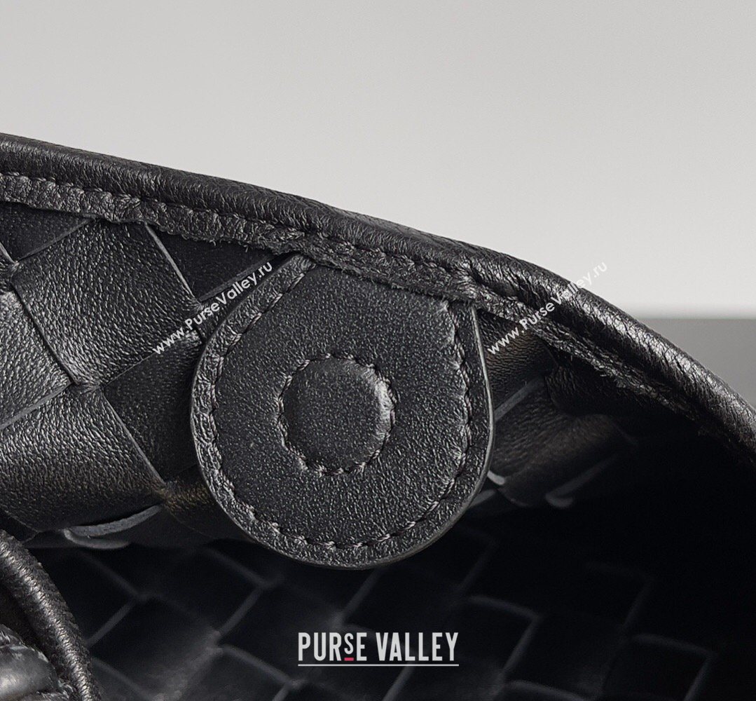 Bottega Veneta Mini Sardine Bag in Intrecciato Leather Black 2026 744267 (YX-260402011)