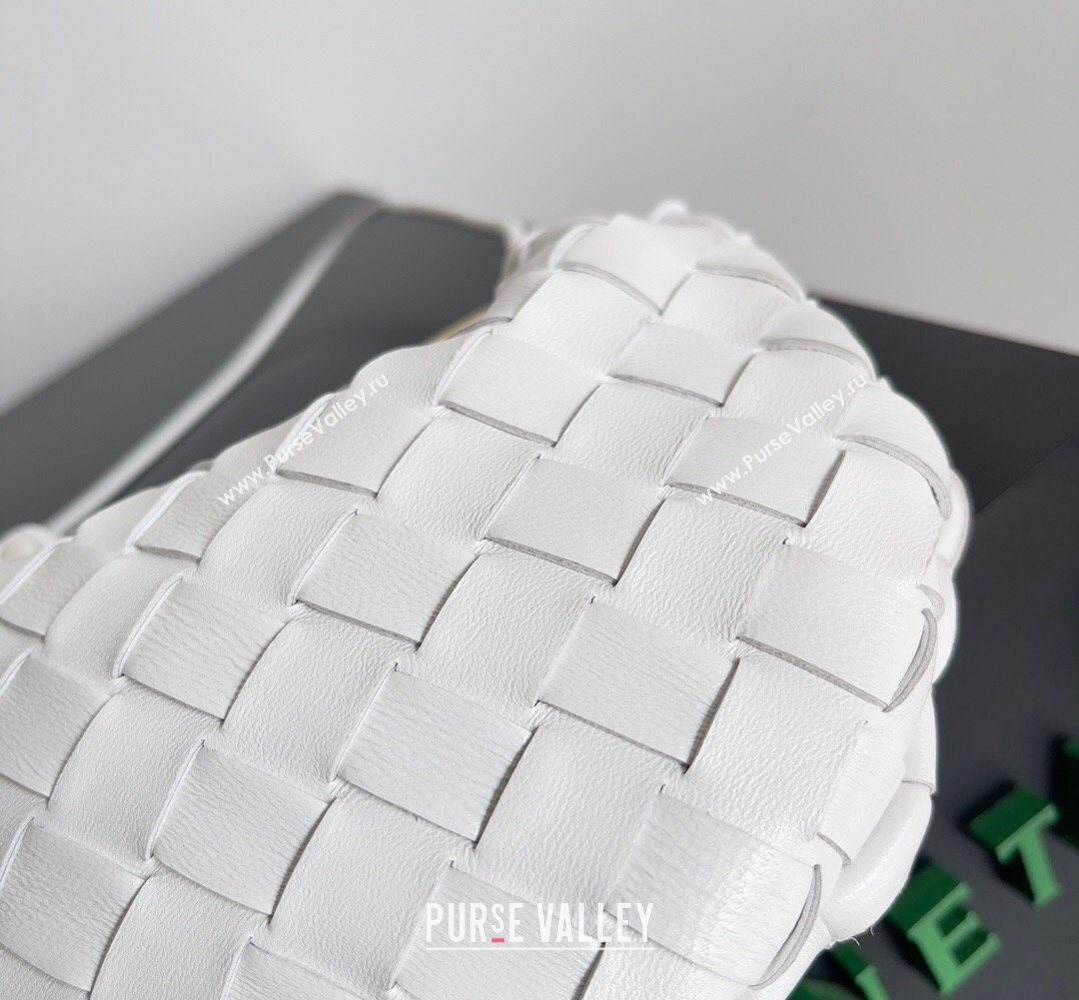 Bottega Veneta Mini Sardine Bag in Intrecciato Leather White 2026 744267 (YX-260402014)