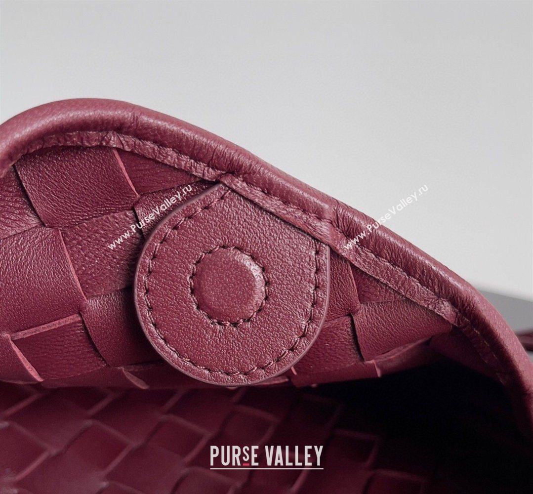 Bottega Veneta Mini Sardine Bag in Intrecciato Leather Burgundy 2026 744267 (YX-260402015)