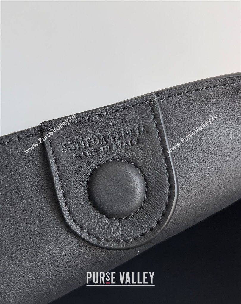 Bottega Veneta Sardine bag in Crocodile Embossed Leather Black 2026 754657 (YX-260402022)