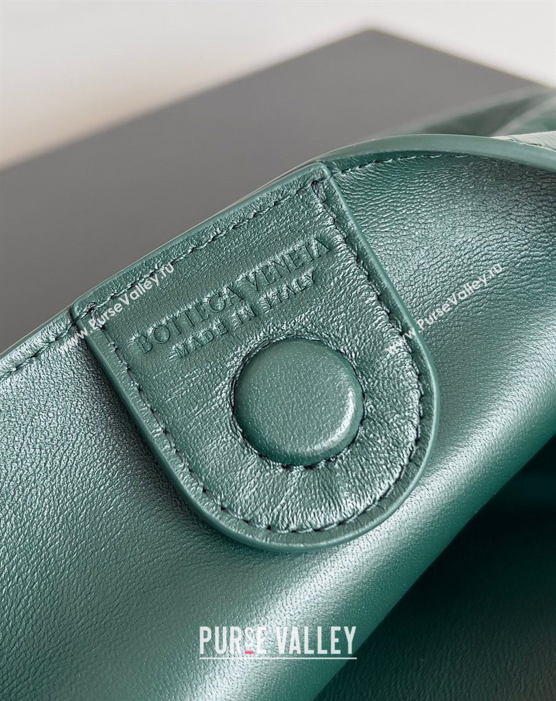 Bottega Veneta Sardine bag in Crocodile Embossed Leather Emerald Green 2026 754657 (YX-260402023)